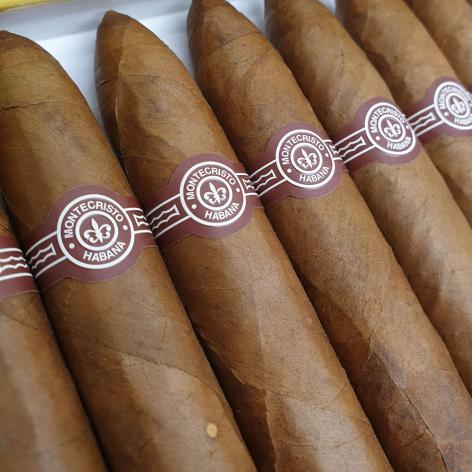 Lot 125 - Montecristo No. 2