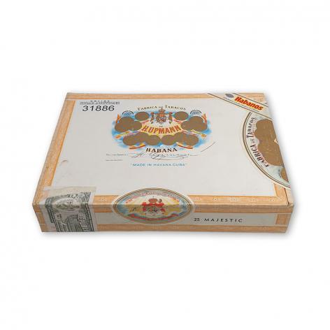 Lot 126 - H. Upmann Majestics 