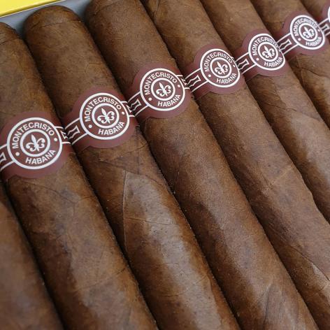 Lot 129 - Montecristo No. 3