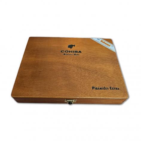 Lot 12 - Cohiba Piramides Extra