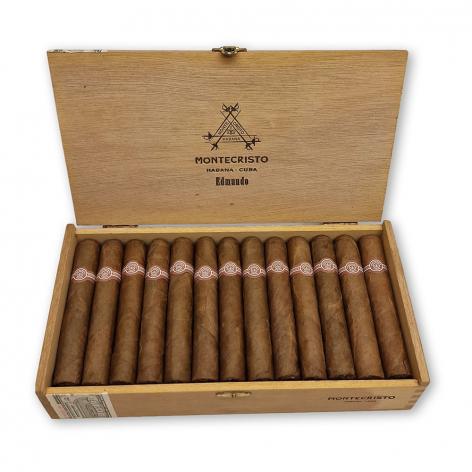 Lot 130 - Montecristo Edmundo