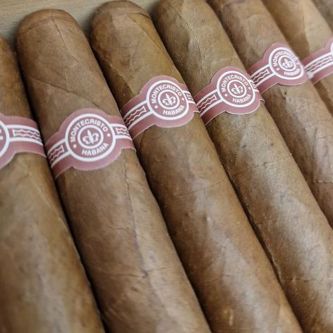 Lot 130 - Montecristo Edmundo