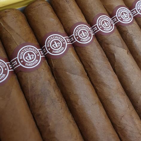 Lot 131 - Montecristo No. 4