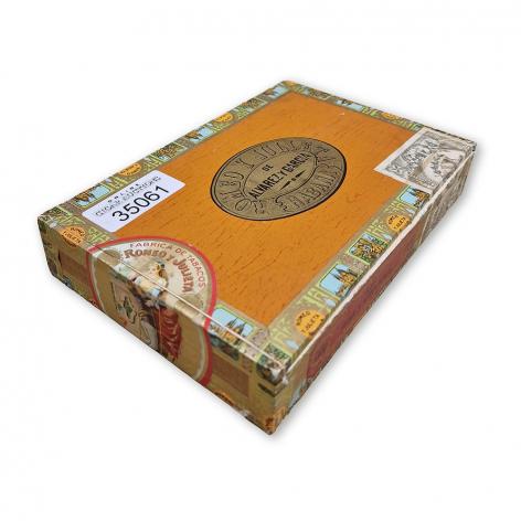 Lot 132 - Romeo y Julieta Belvederes