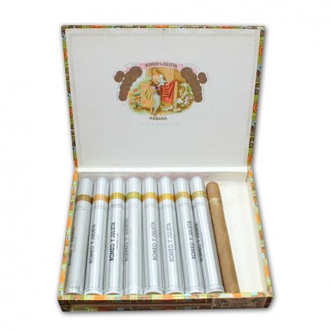 Lot 132 - Romeo y Julieta Churchills