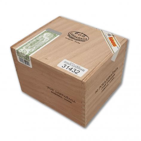 Lot 135 - Por Larranaga Petit Coronas 