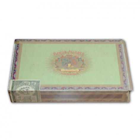 Lot 135 - Ramon Allones Specially Selected