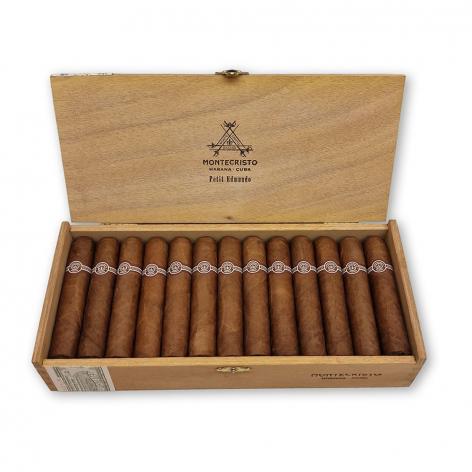 Lot 136 - Montecristo Petit Edmundo