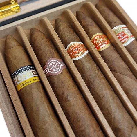 Lot 136 - Seleccion Piramide