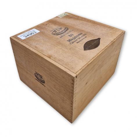 Lot 13 - Por Larranaga Magnums 
