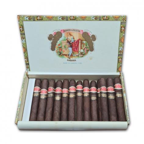 Lot 140 - Romeo y Julieta Robustos