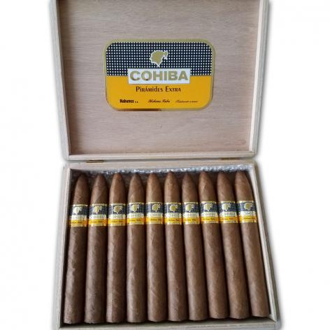 Lot 141 - Cohiba Piramides Extra