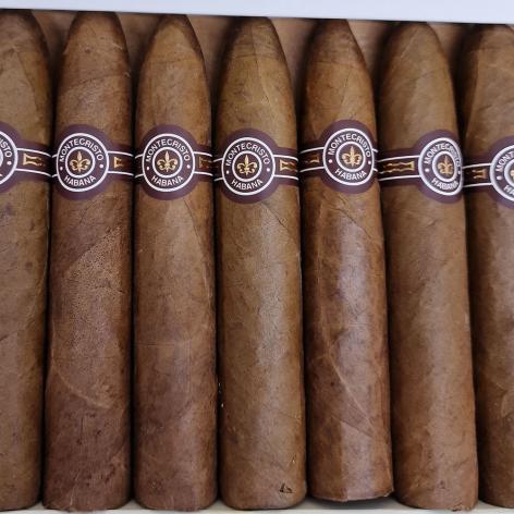 Lot 142 - Montecristo Petit No. 2