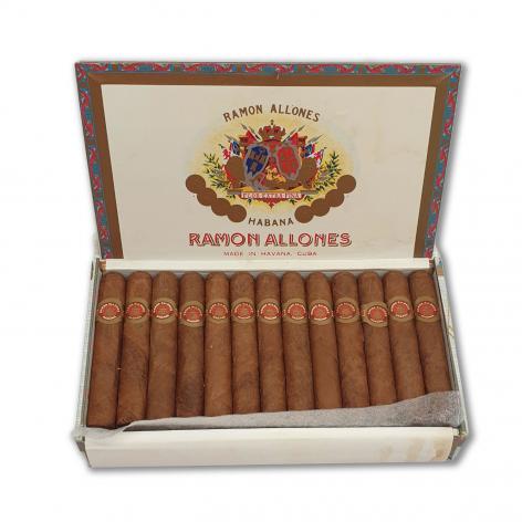 Lot 143 - Ramon Allones Small Club Coronas