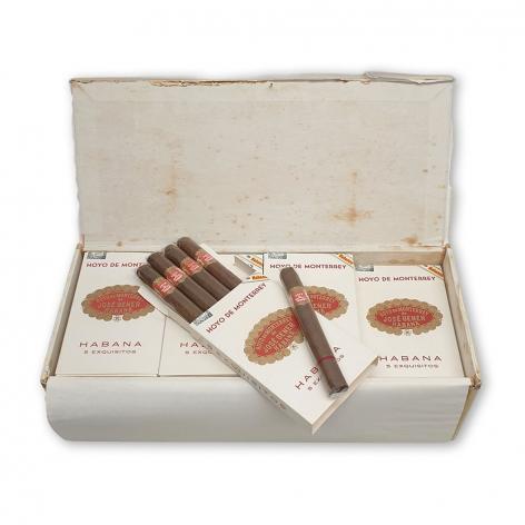 Lot 143 - Hoyo de Monterrey Exquisitos 