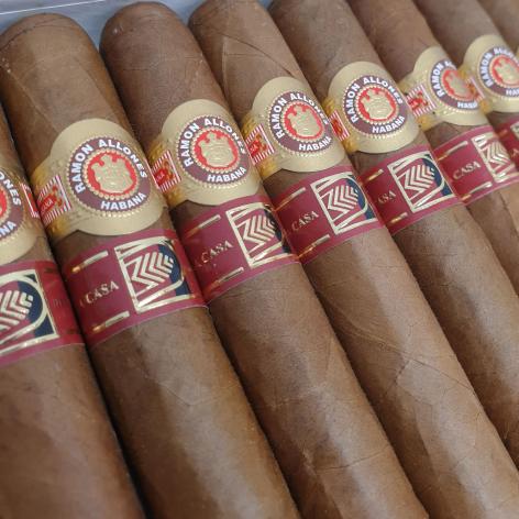 Lot 145 - Ramon Allones Superiores