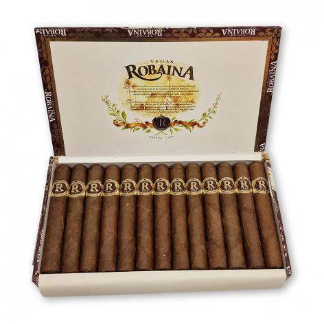 Lot 145 - Vegas Robaina Famosos