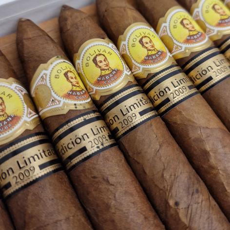 Lot 147 - Bolivar Petit Belicosos