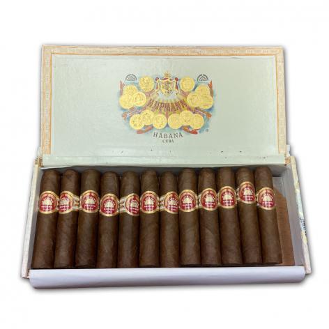 Lot 148 - H. Upmann Half Coronas