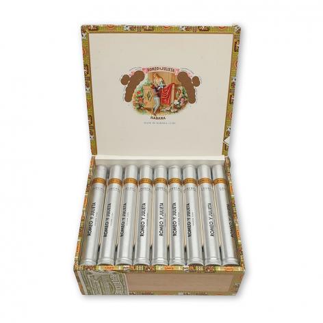 Lot 14 - Romeo y Julieta Churchills 