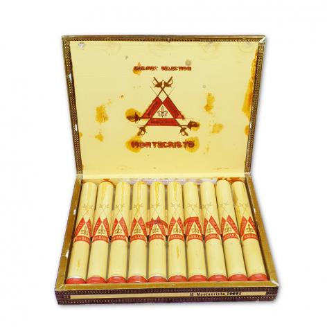 Lot 150 - Montecristo Tubos