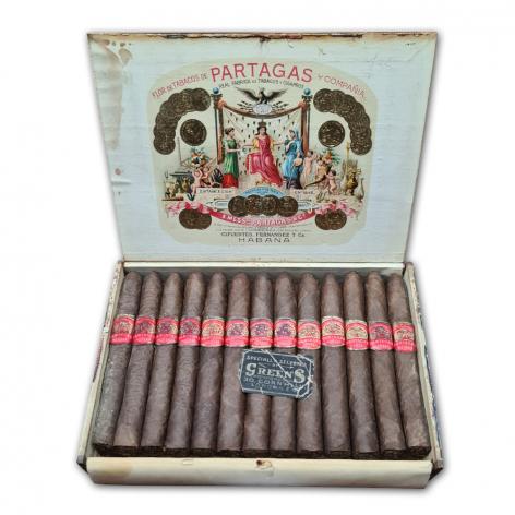 Lot 151 - Partagas Coronas