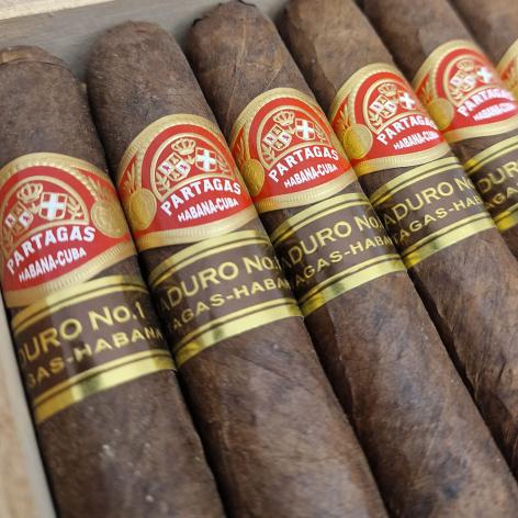 Lot 152 - Partagas Maduro No. 1