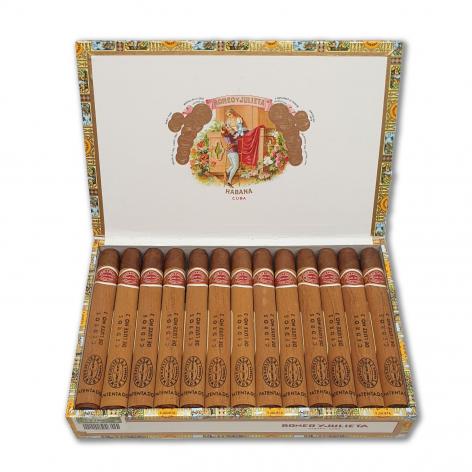 Lot 154 - Romeo y Julieta Cedros de Luxe No. 2