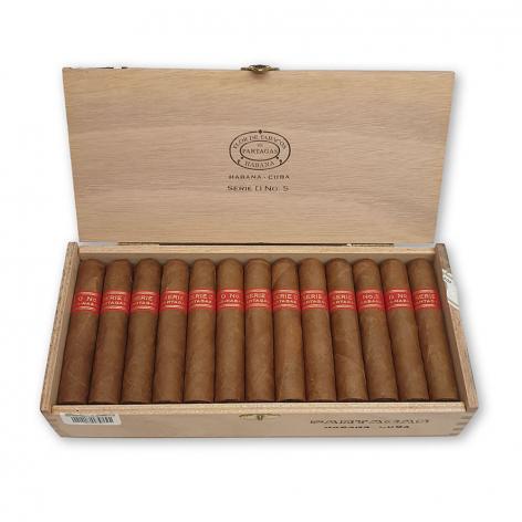 Lot 154 - Partagas Serie D No.5