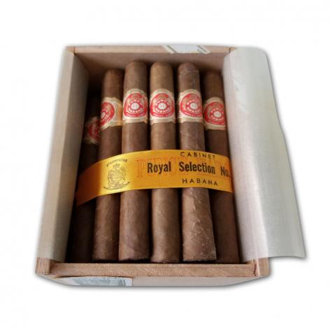 Lot 155 - Punch Royal Selection no. 11