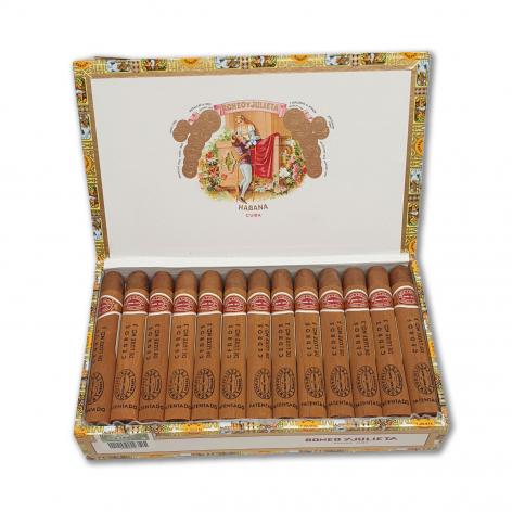 Lot 156 - Romeo y Julieta Cedros de Luxe No. 3
