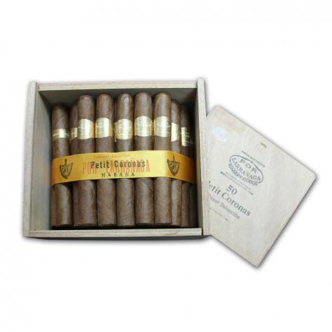 Lot 157 - Por Larranaga Petit Coronas