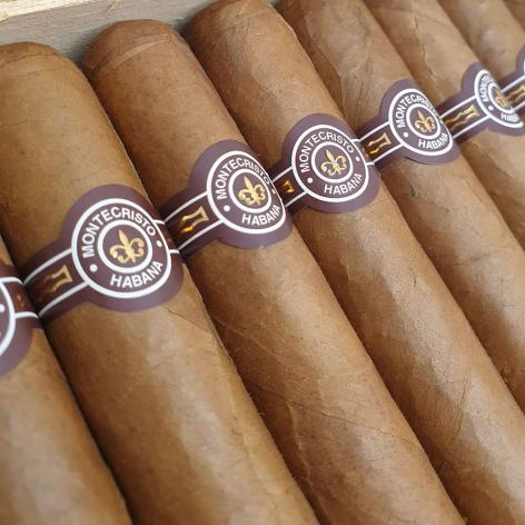 Lot 157 - Montecristo Edmundo