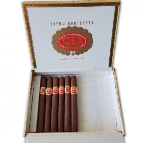 Lot 158 - Hoyo de Monterrey Coronas