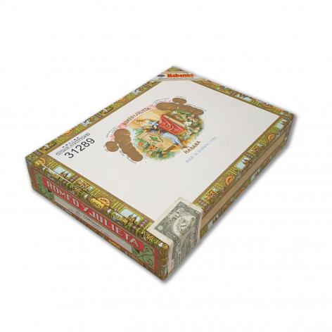 Lot 159 - Romeo y Julieta Coronas 