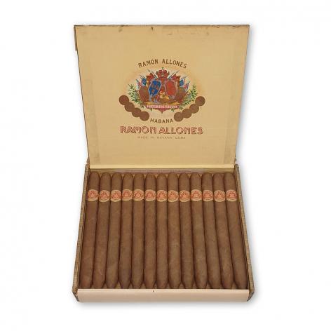 Lot 15 - Ramon Allones Ideales de Ramon