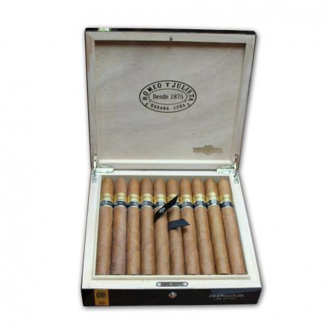 Lot 162 - Romeo y Julieta Churchills Reserva