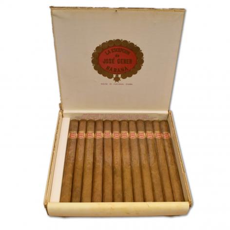 Lot 162 - La Escepcion Coronas Extra