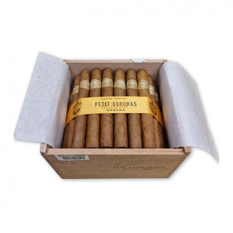 Lot 163 - Por Larranaga Petit Coronas 