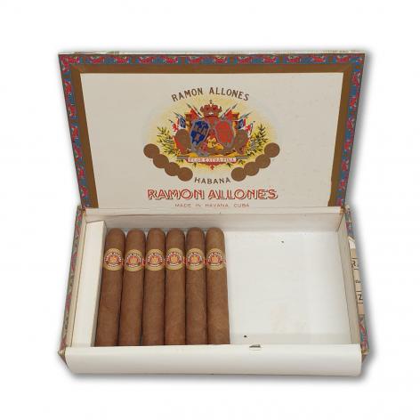 Lot 164 - Ramon Allones Small Club Coronas