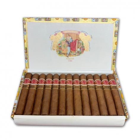 Lot 165 - Romeo y Julieta Short Churchills