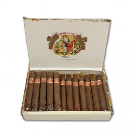 Lot 166 - Romeo y Julieta Celestiales Finos 