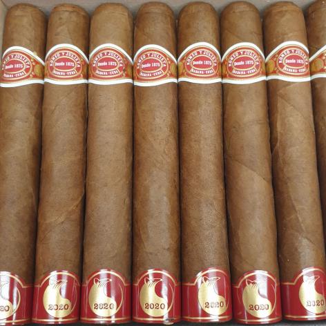 Lot 166 - Romeo y Julieta Maravilla 8