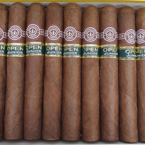 Lot 166 - Montecristo Junior