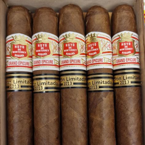 Lot 168 - Hoyo de Monterrey Grand Epicure