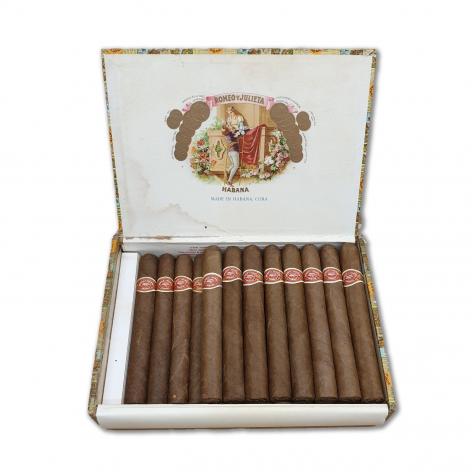 Lot 169 - Romeo y Julieta Coronas