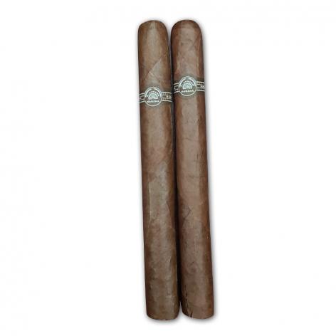 Lot 16 - H.Upmann Sir Winston