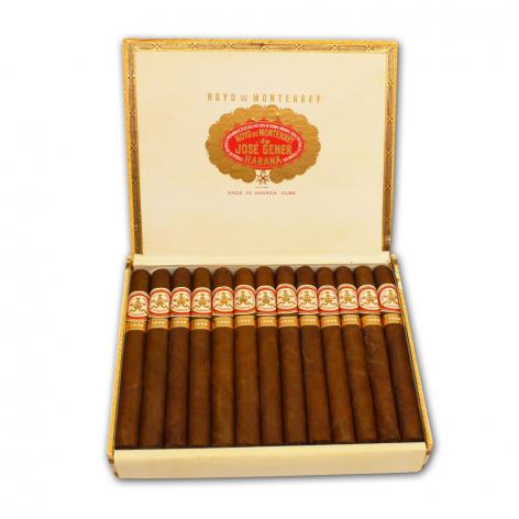 Lot 16 - Hoyo De Monterrey Churchills