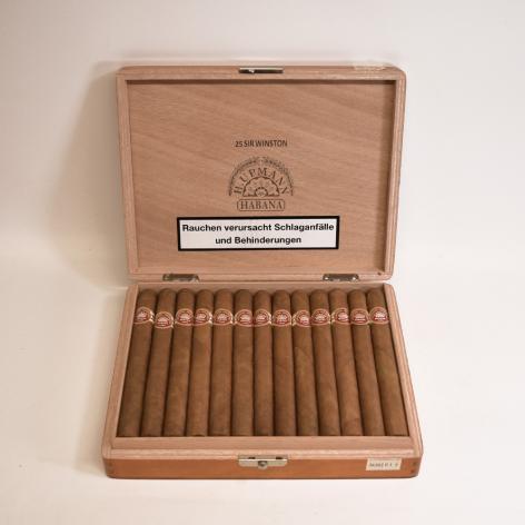 Lot 171 - H.Upmann Sir Winston