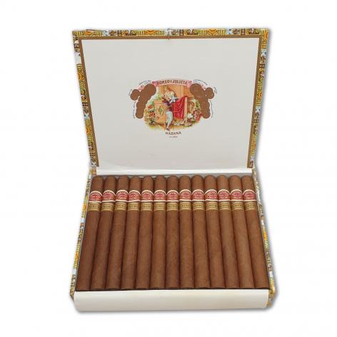 Lot 171 - Romeo y Julieta Churchills